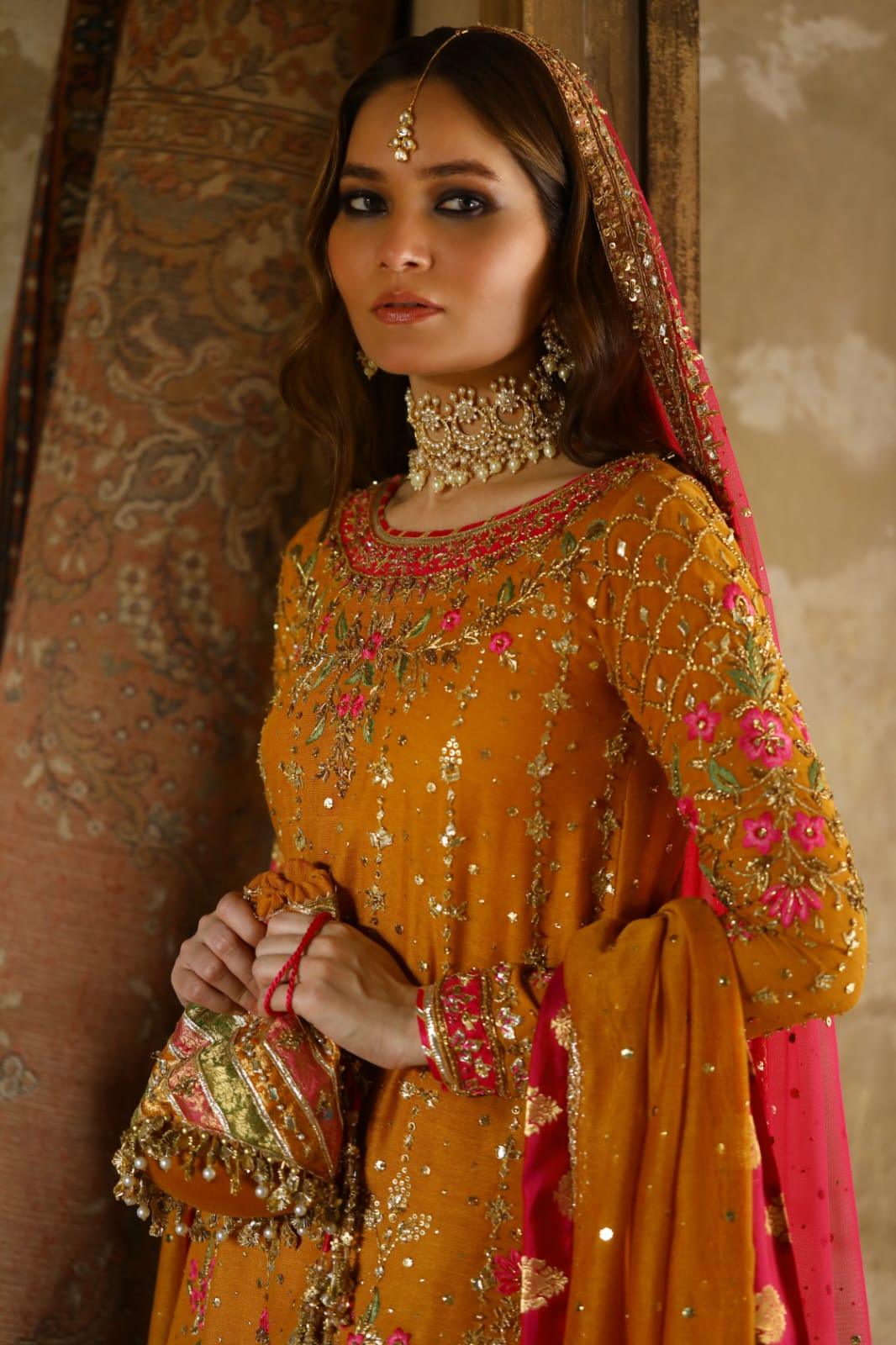 Barkha - Mina Hasan - Mehndi - Image 4