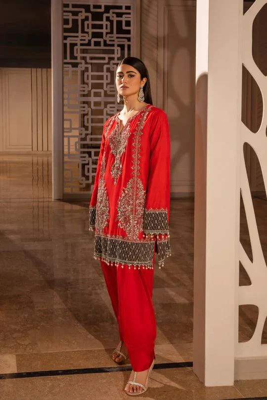 FV23-001 - Ayesha Shoaib Malik - Formals - Image 8
