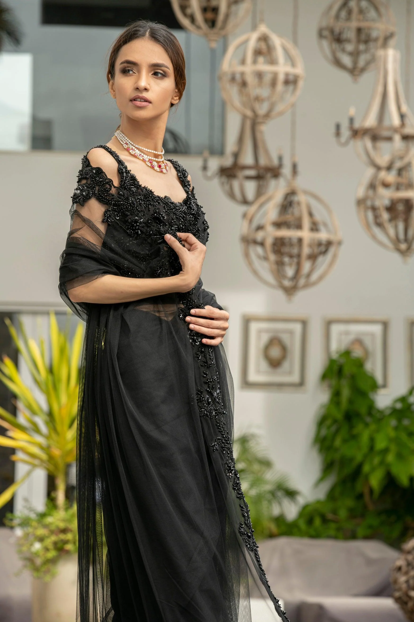 MHC-1031 - Mina Hasan - Formal - Image 3