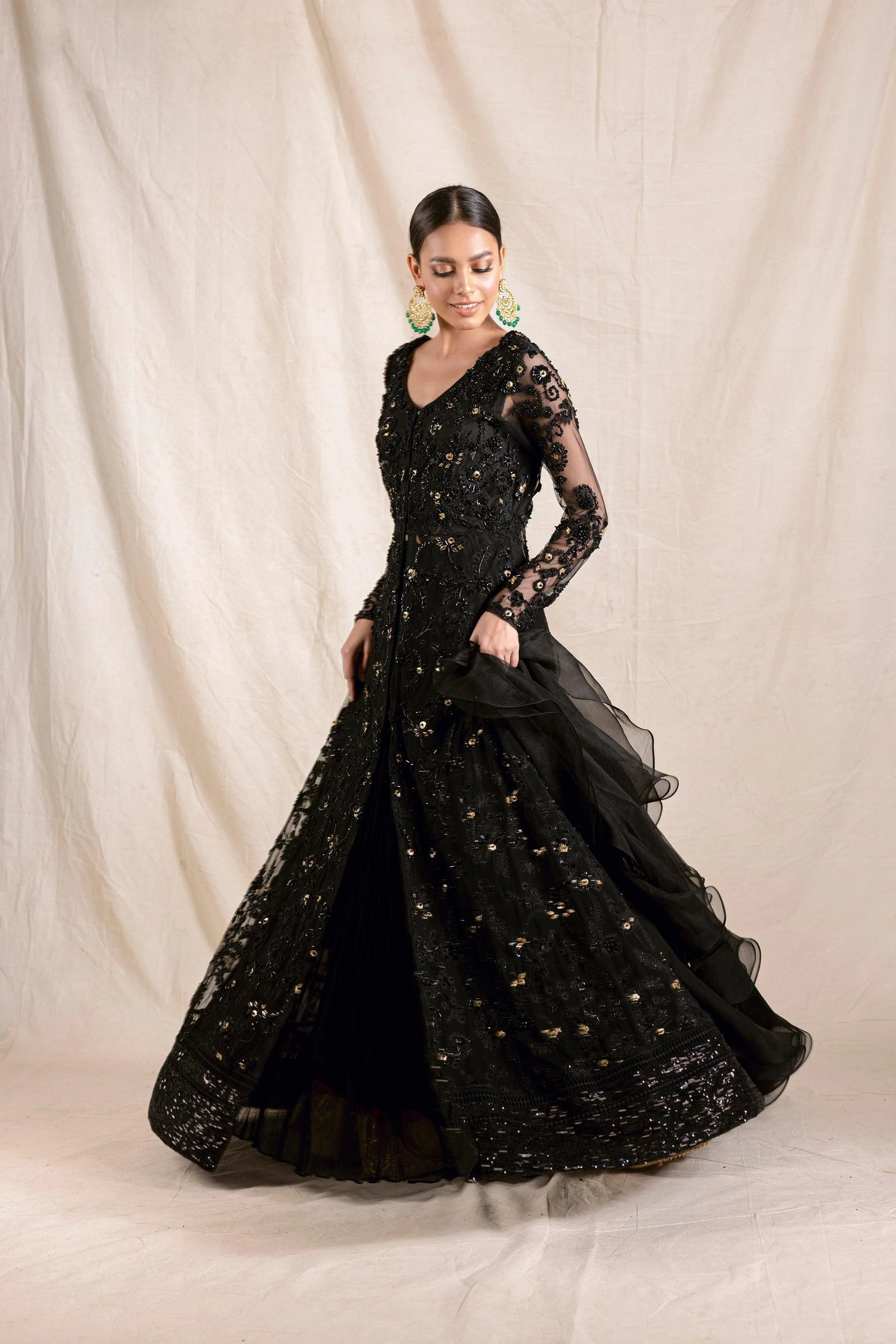 MHC-1045 - Mina Hasan - Formal - Image 4