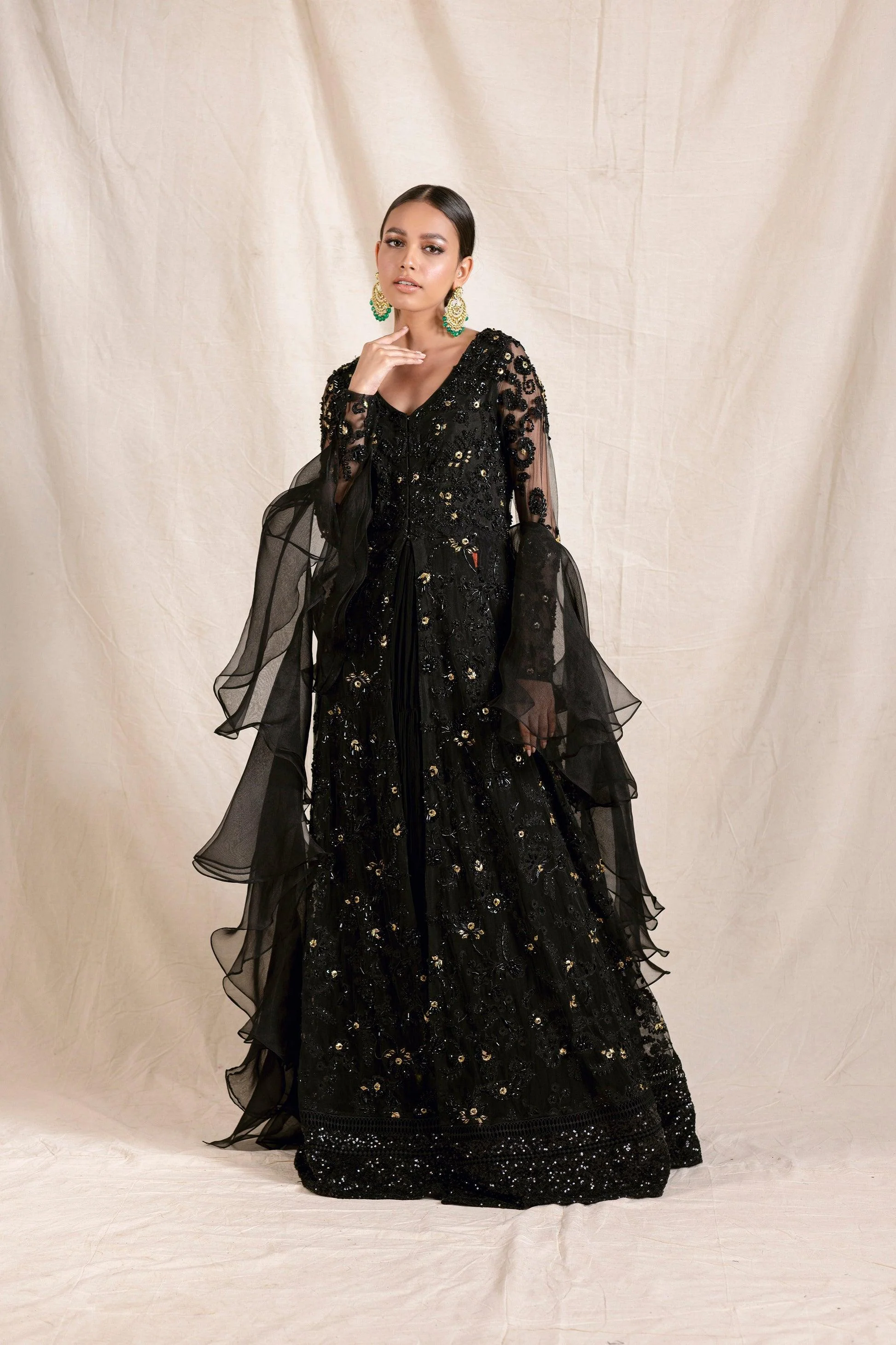 MHC-1045 - Mina Hasan - Formal - Image 6