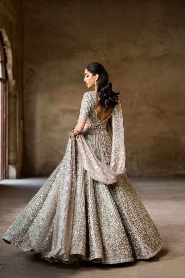 NARGIS - Sara Naqvi - Bridal Lehenga - Image 4