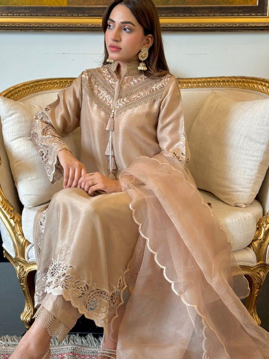 PR-142 - Shirin Hassan - pret - Image 4