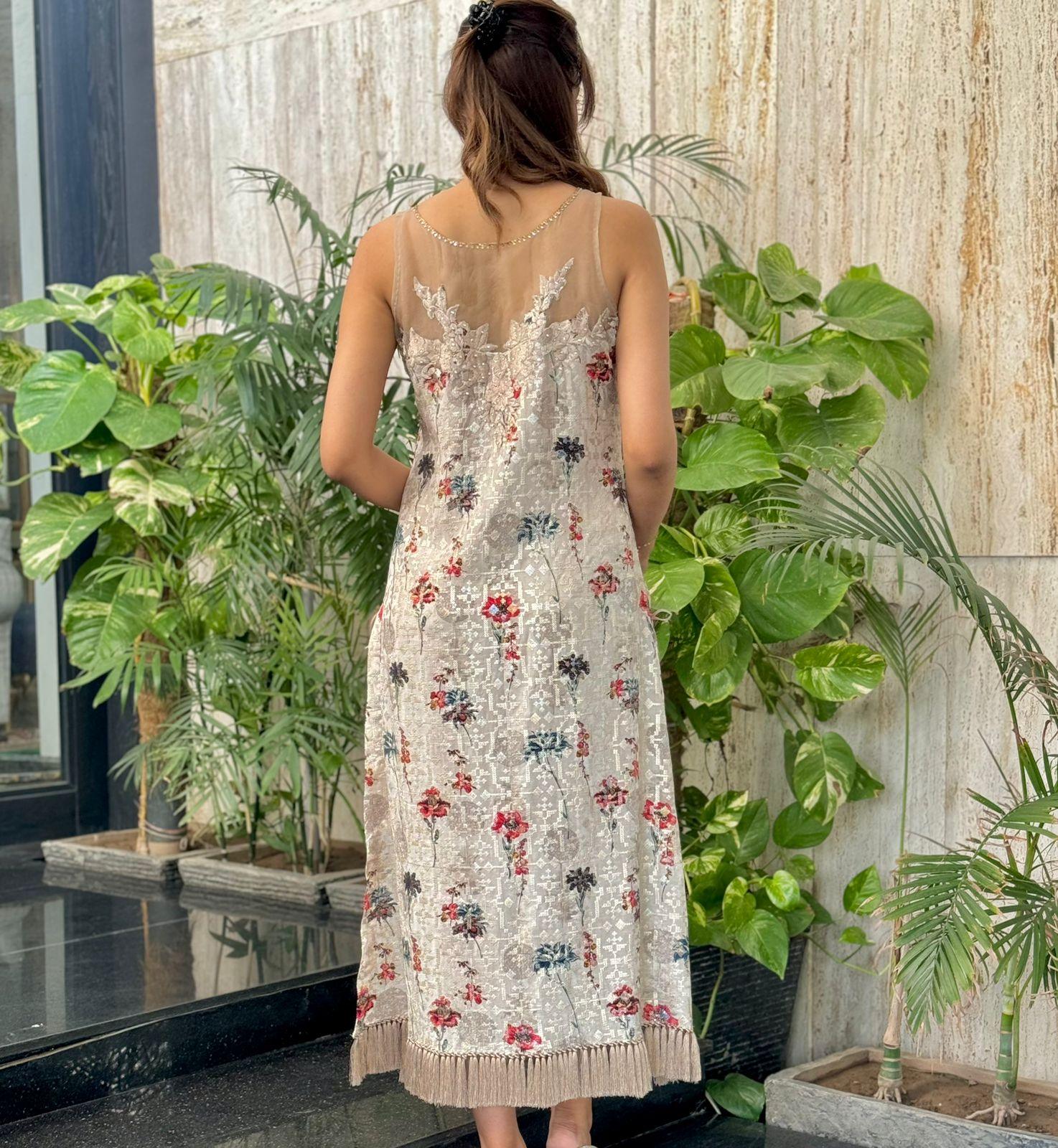 PR-143 - Shirin Hassan - pret - Image 3