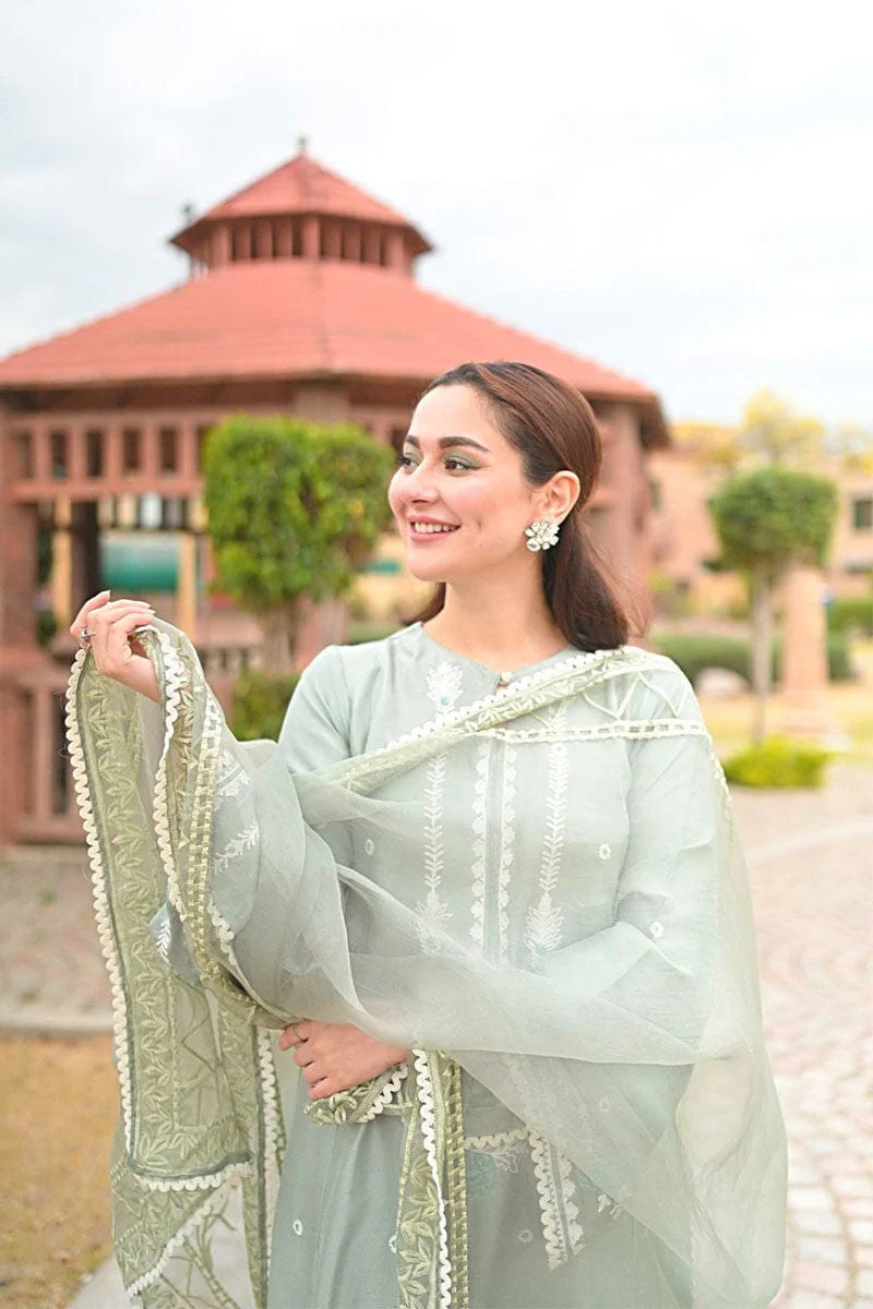 Sorbet Elegance - Ansab Jahangir - Image 6